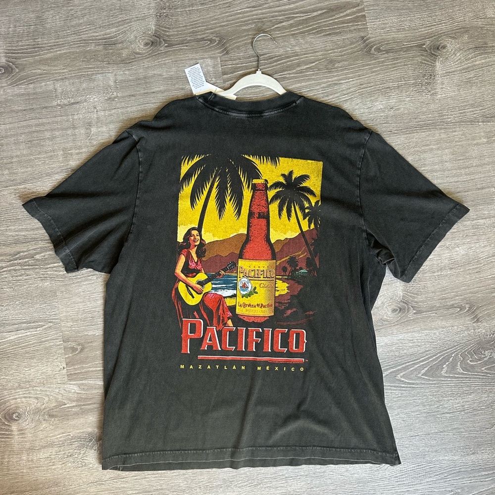 Abercrombie & Fitch Pacifico T-Shirt NWT